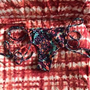 cheeky bikini bottoms